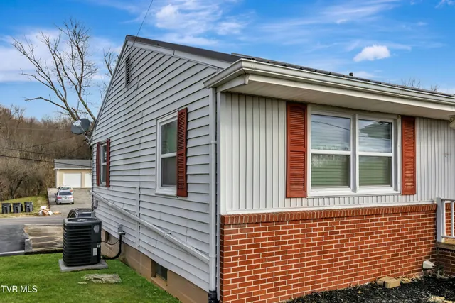 $159,000 | 427 Roan Street, Kingsport, TN 37665