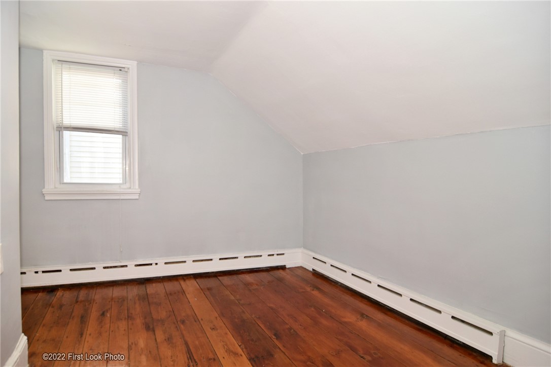 88 Ring Street Providence, RI 02909 - Photo 13 of 37