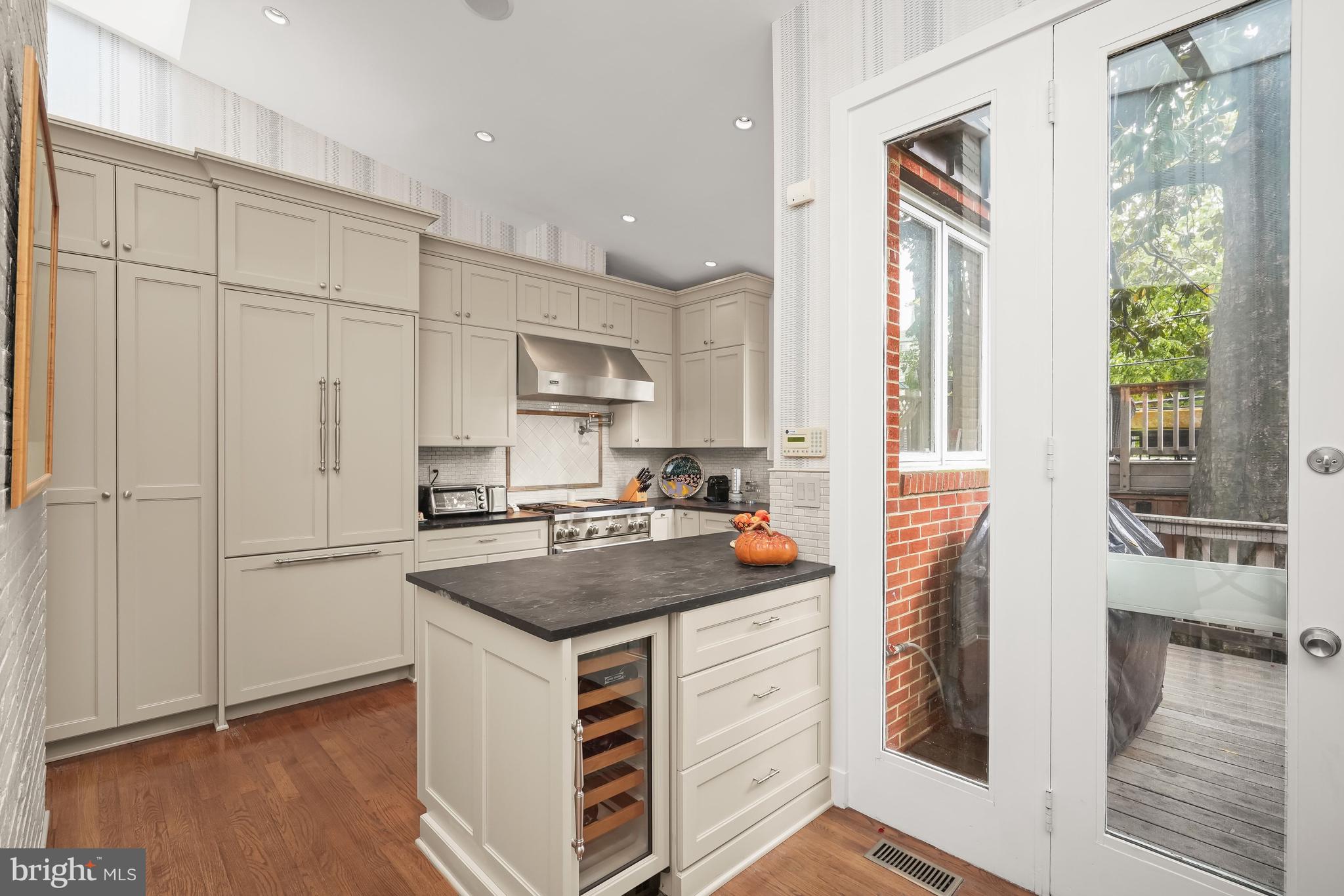 1716 Q Street Northwest Washington, DC 20009 - Photo 12 of 47 Kitchen