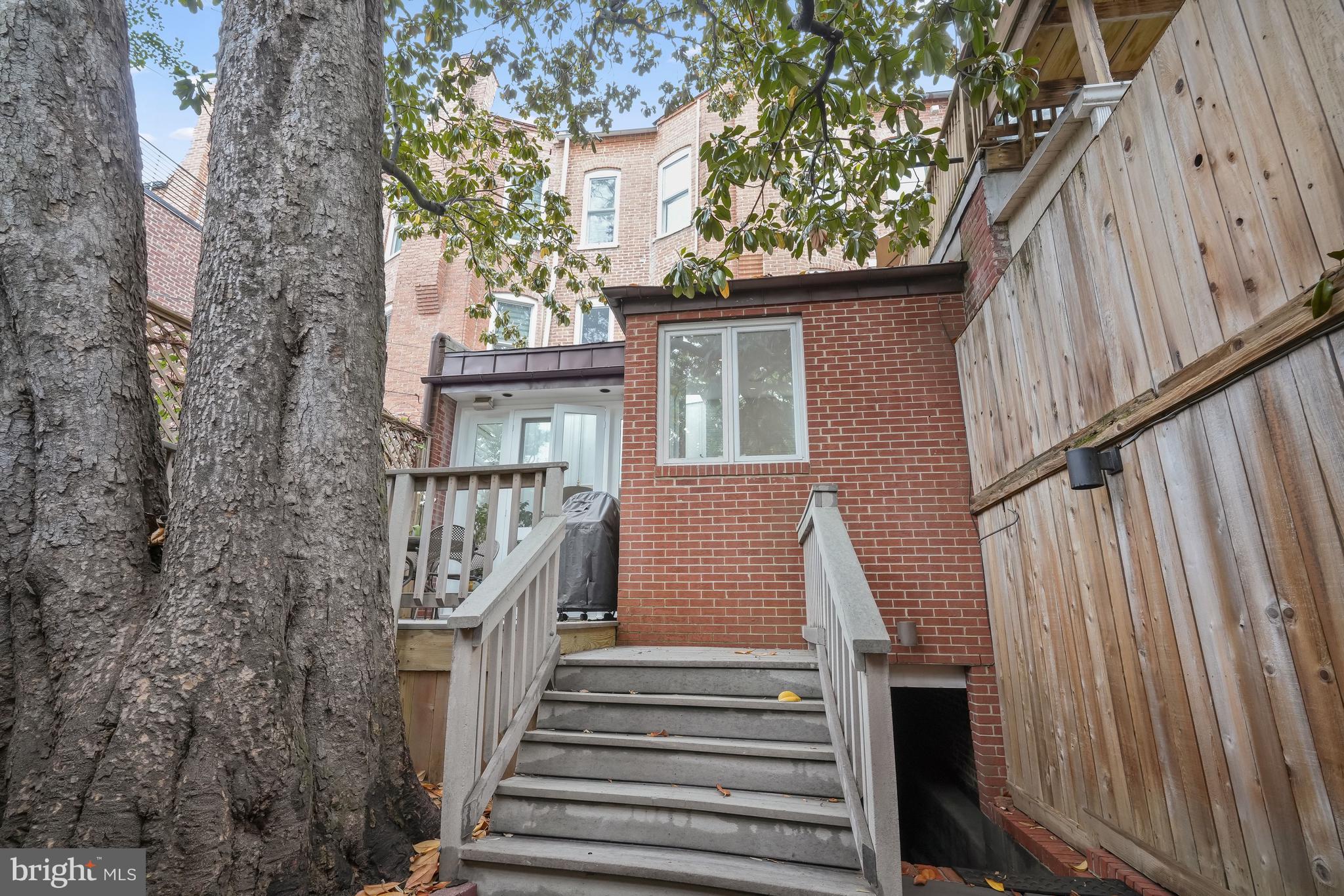 1716 Q Street Northwest Washington, DC 20009 - Photo 43 of 47 Rear Deck