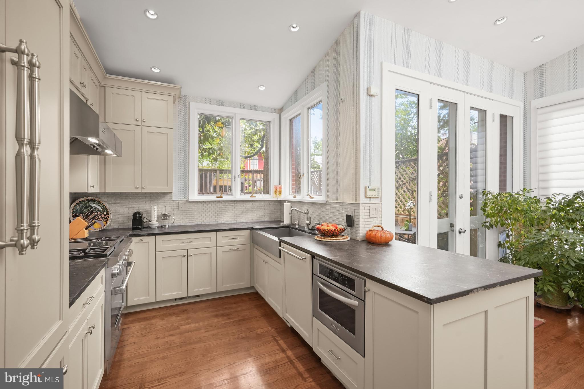 1716 Q Street Northwest Washington, DC 20009 - Photo 10 of 47 Kitchen