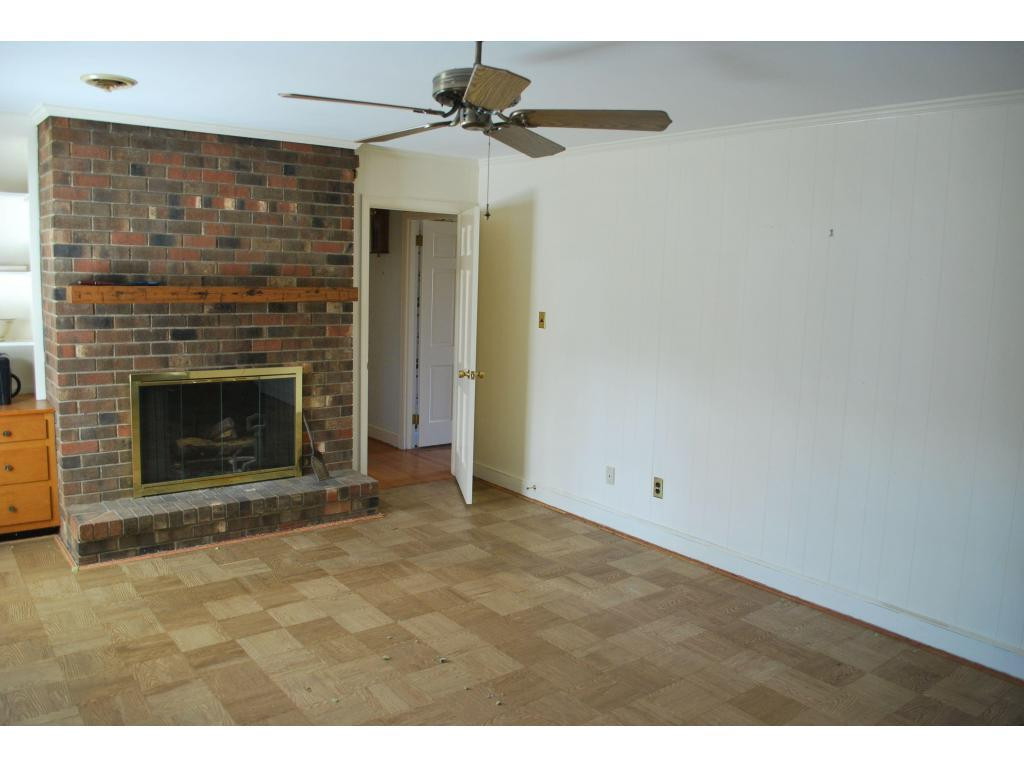 2106 Huntington Road Burlington, NC 27215 - Photo 15 of 19 Gallery Image 15