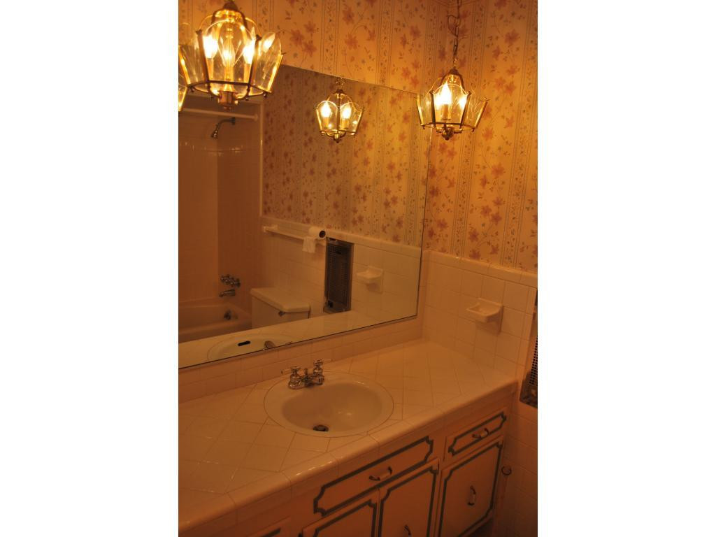 2106 Huntington Road Burlington, NC 27215 - Photo 6 of 19 Gallery Image 6