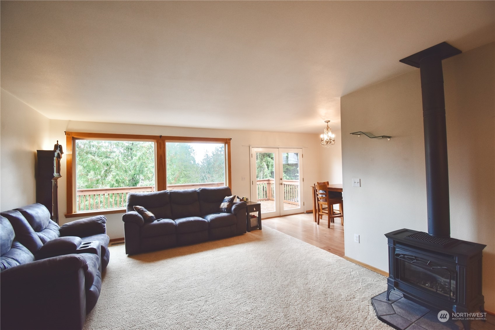 738 W Road Sedro-Woolley, WA 98284 - Photo 4 of 17 a living room with furniture and a large window