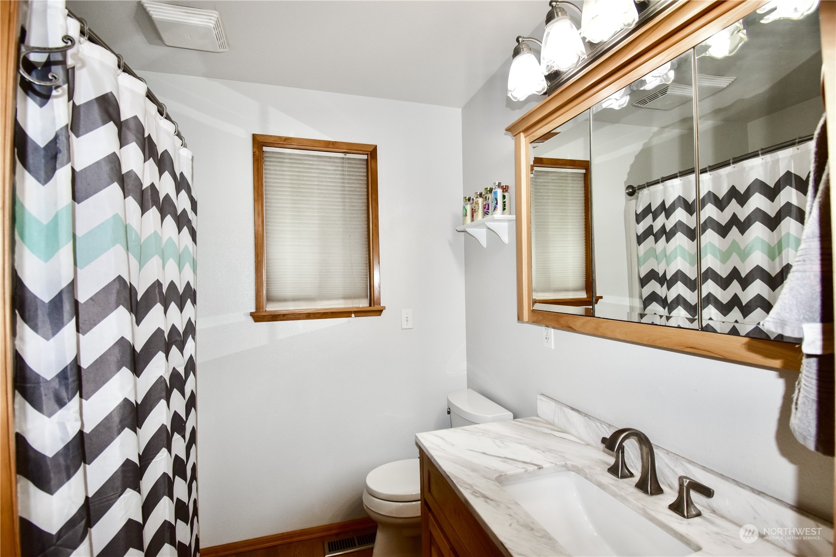 738 W Road Sedro-Woolley, WA 98284 - Photo 8 of 17 a bathroom with a sink and a mirror
