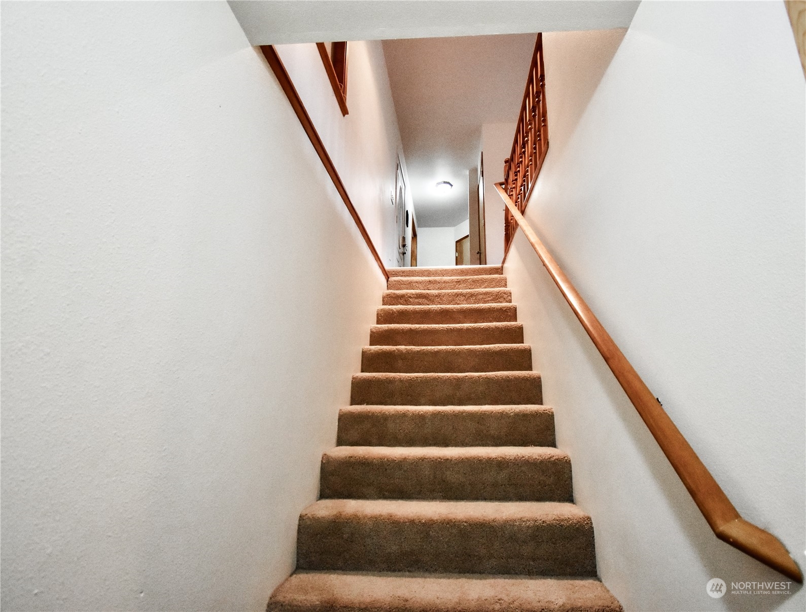 738 W Road Sedro-Woolley, WA 98284 - Photo 9 of 17 a view of entryway