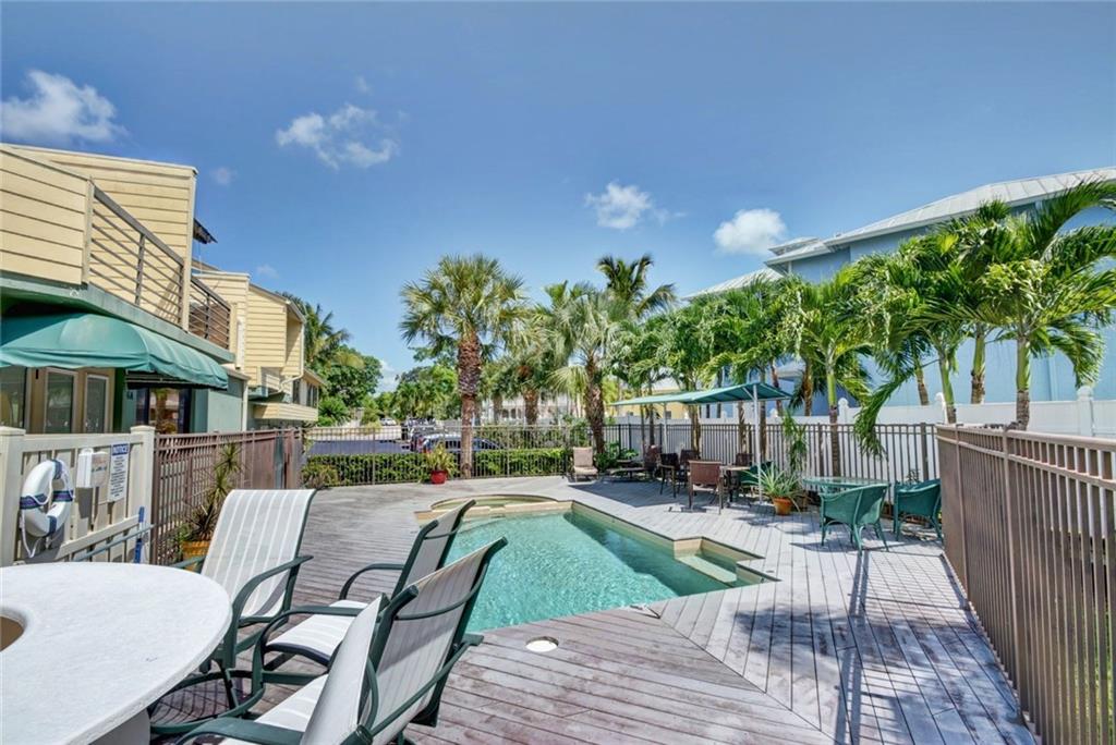 428 Southwest Akron Avenue, Unit 1B Stuart, FL 34994 - Photo 35 of 57 Gallery Image 35