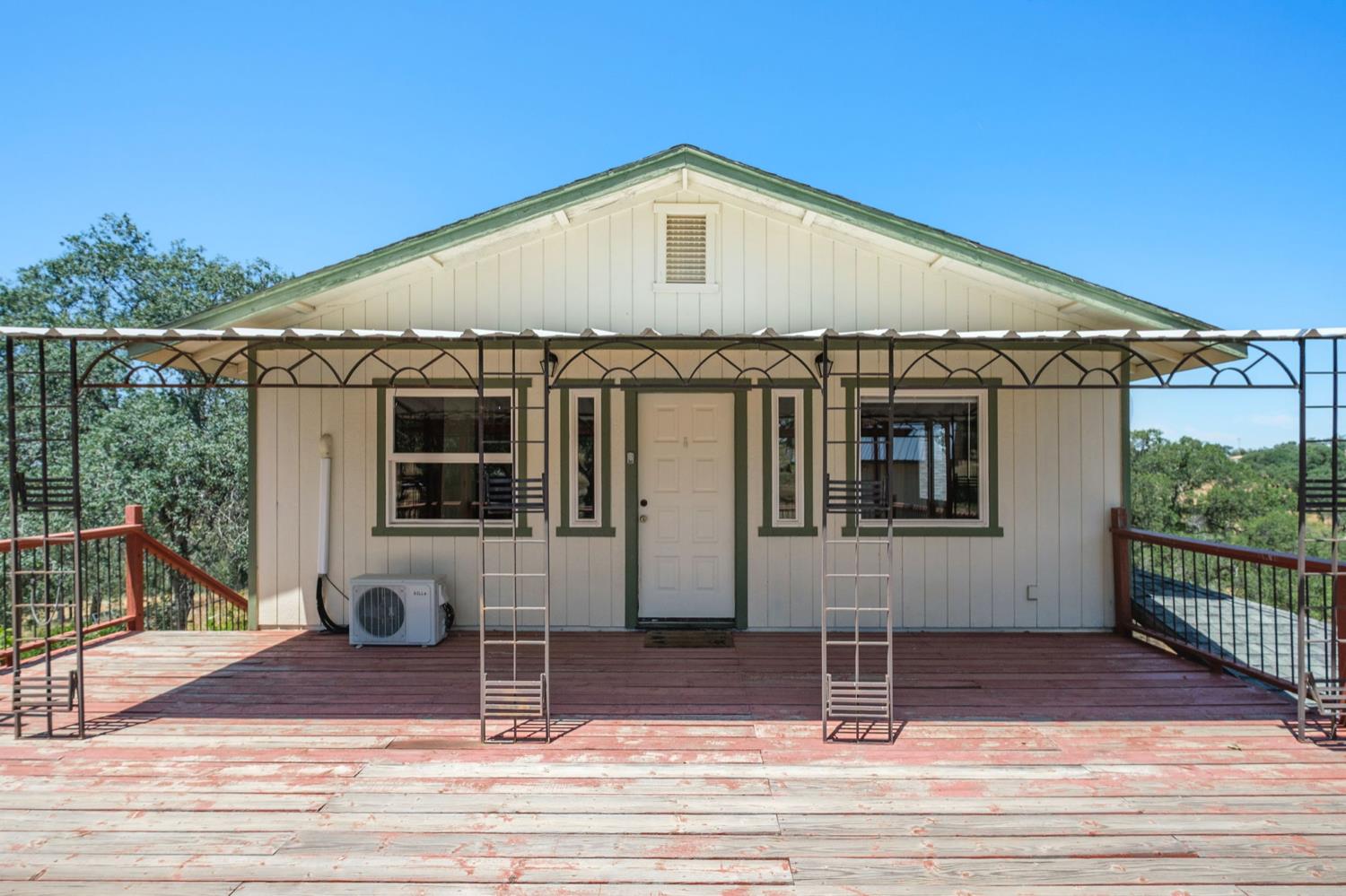 37667 Eagle Drive Raymond, CA 93653 - Photo 24 of 43 a front view of a house with a yard