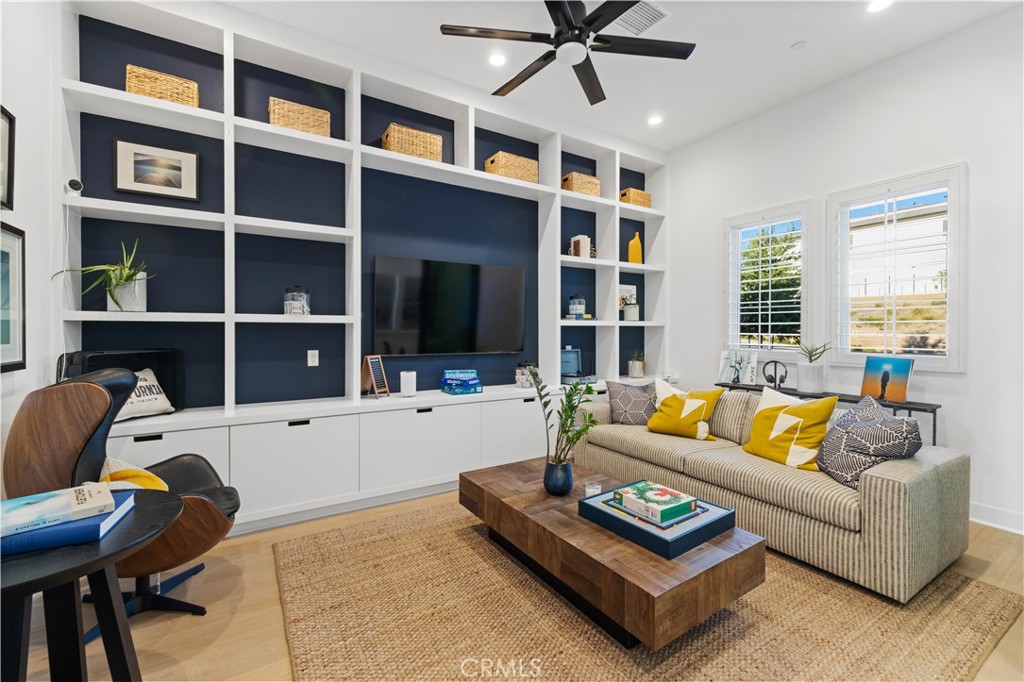 12401 Ridgeline Road Porter Ranch, CA 91326 - Photo 11 of 39