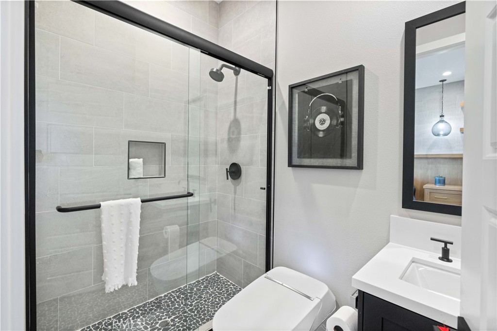 12401 Ridgeline Road Porter Ranch, CA 91326 - Photo 16 of 39