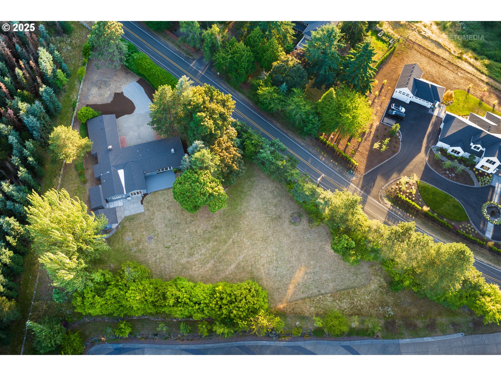 22645 Southwest Chapman Road Sherwood, OR 97140 - Photo 44 of 48 an aerial view of a house a garden and swimming pool