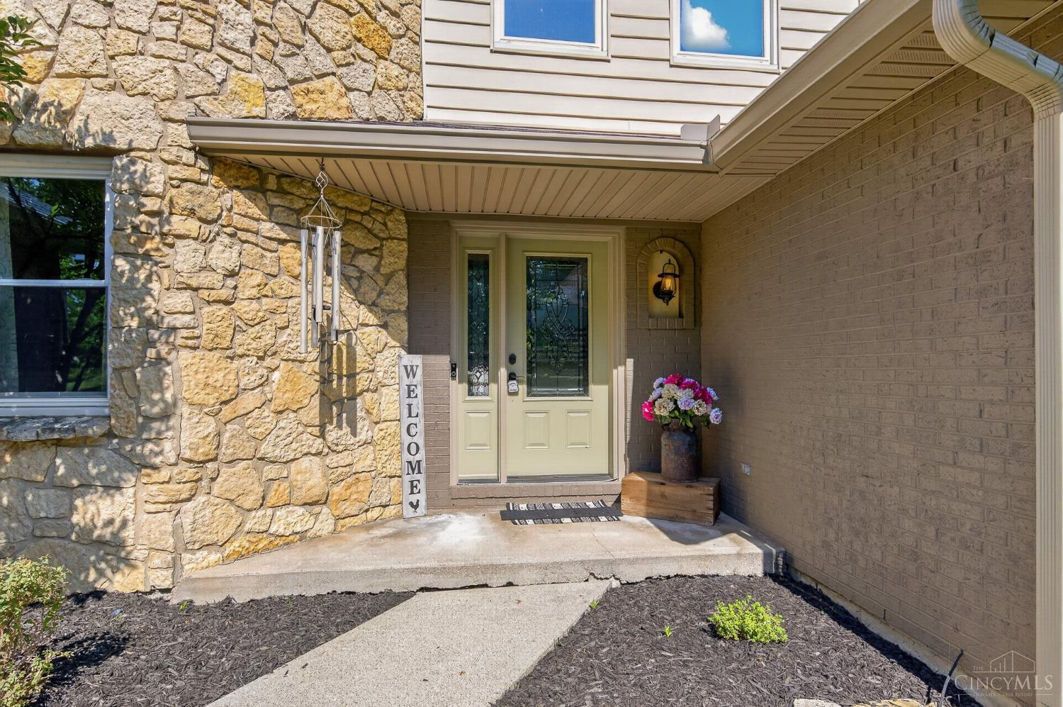 5921 Maud Hughes Road Hamilton, OH 45011 - Photo 6 of 82