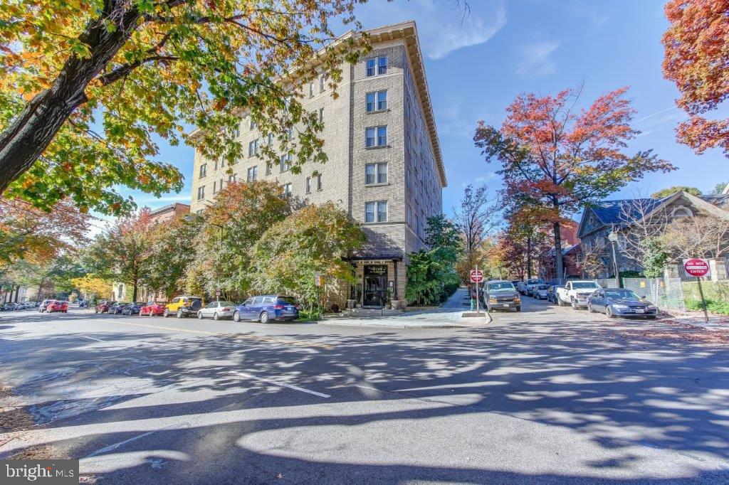 2129 Florida Avenue Northwest, Unit 507 Washington, DC 20008 - Photo 17 of 17