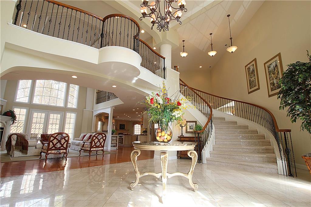 8670 Fall Creek Road Indianapolis, IN 46256 - Photo 7 of 24 Gallery Image 7