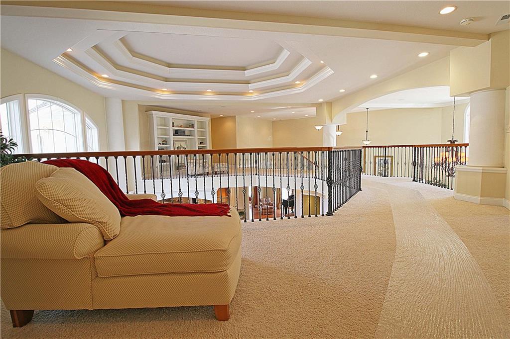 8670 Fall Creek Road Indianapolis, IN 46256 - Photo 8 of 24 Gallery Image 8