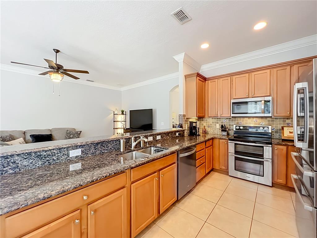 6558 Helmsley Circle Windermere, FL 34786 - Photo 17 of 55
