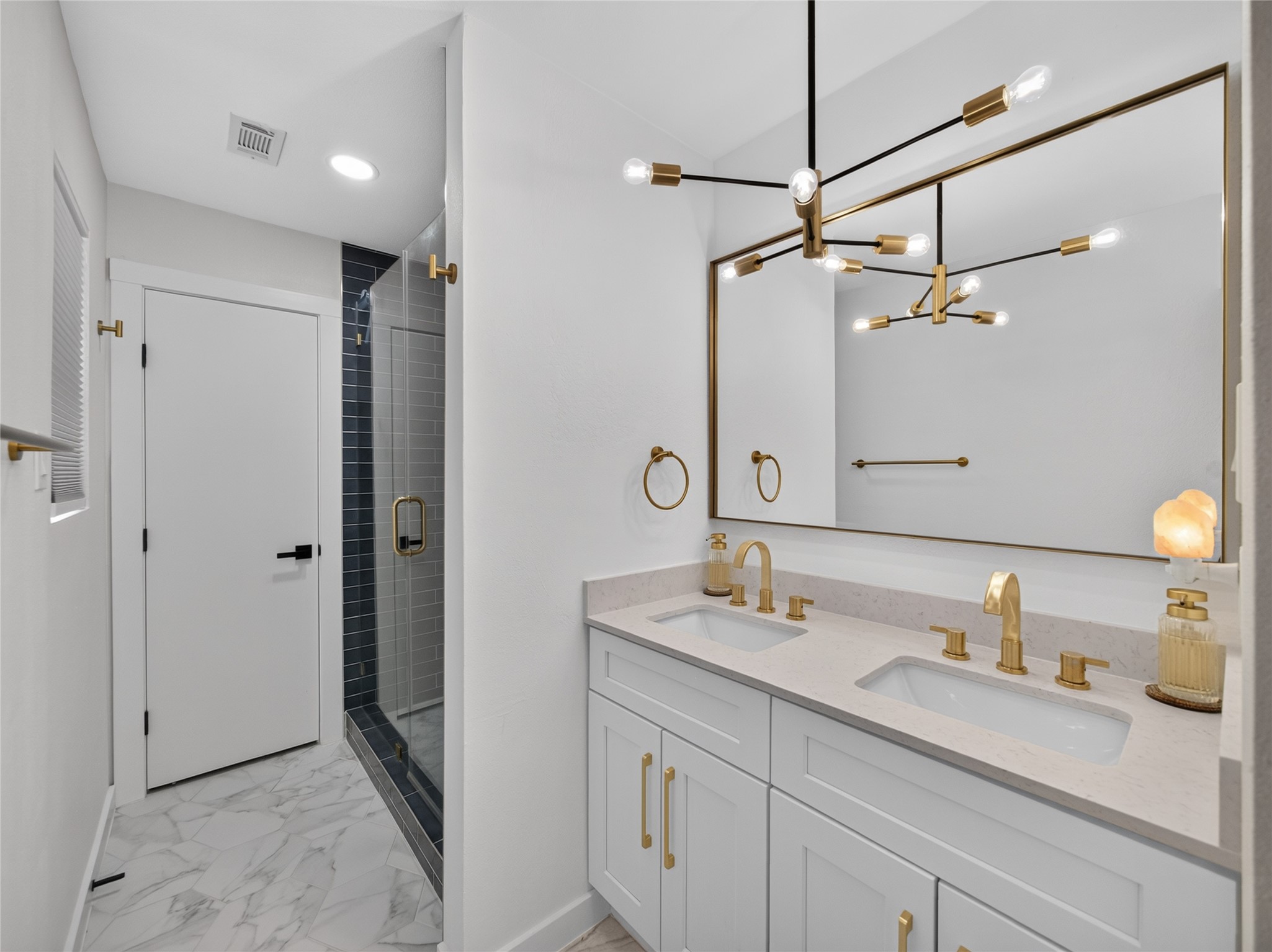 2102 Lear Lane Austin, TX 78745 - Photo 18 of 32