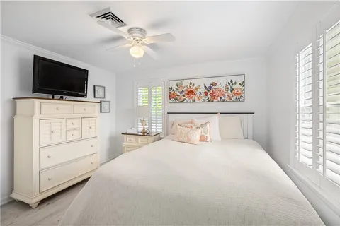 $1,495,000 | 35 Willow Avenue, Narragansett, RI 02882