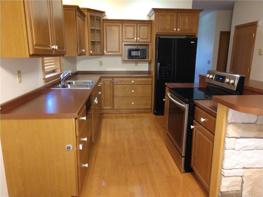 2013 Mountain Shadow Road Hopwood, PA 15445 - Photo 10 of 23 Gallery Image 10