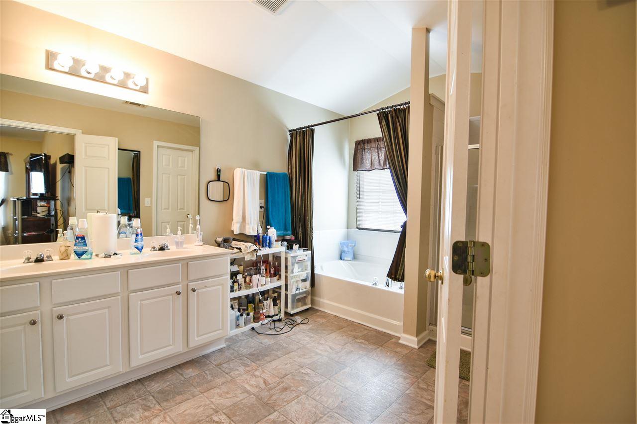 307 Ridgebrook Way Greenville, SC 29605 - Photo 18 of 33 Gallery Image 18