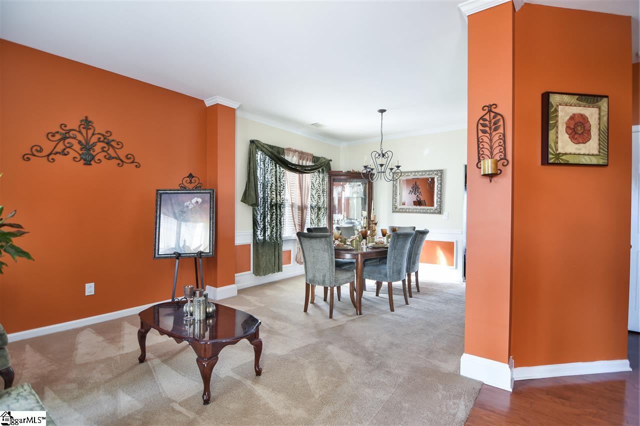 307 Ridgebrook Way Greenville, SC 29605 - Photo 3 of 33 Gallery Image 3