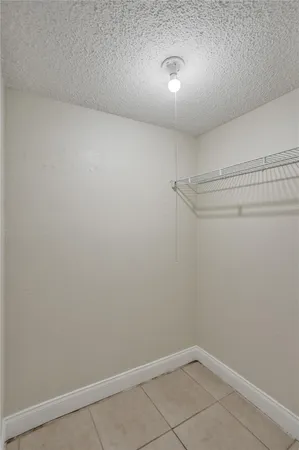 $2,000 | 4205 North University Drive, Unit 108, Sunrise, FL 33351
