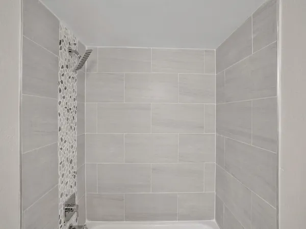 $2,000 | 4205 North University Drive, Unit 108, Sunrise, FL 33351