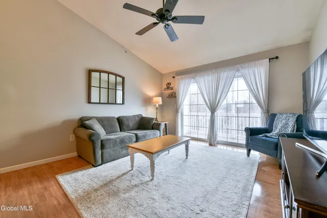 $249,900 | 410 Cedar Run, Rensselaer, NY 12144