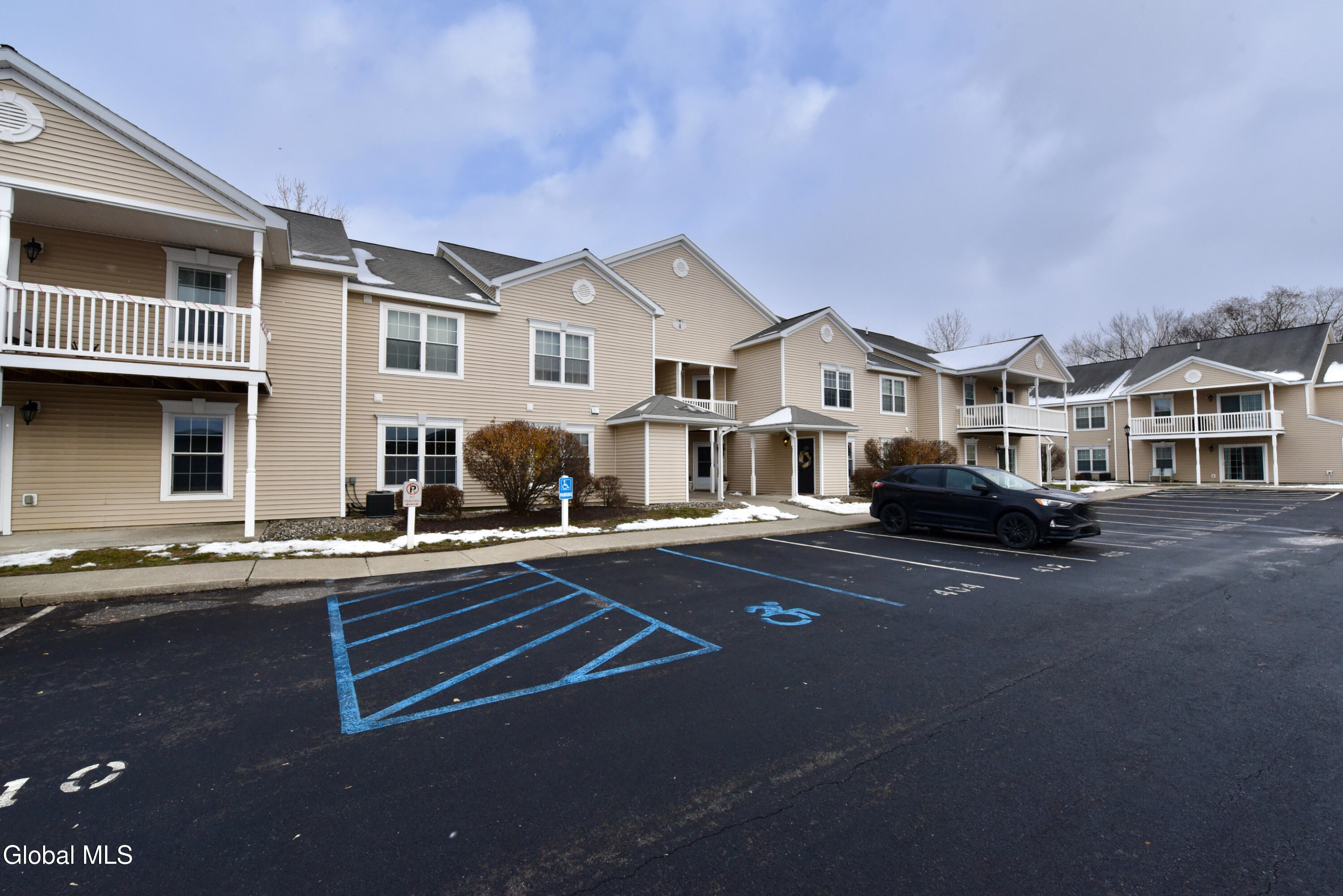 410 Cedar Run Rensselaer, NY 12144 - Photo 20 of 55 2