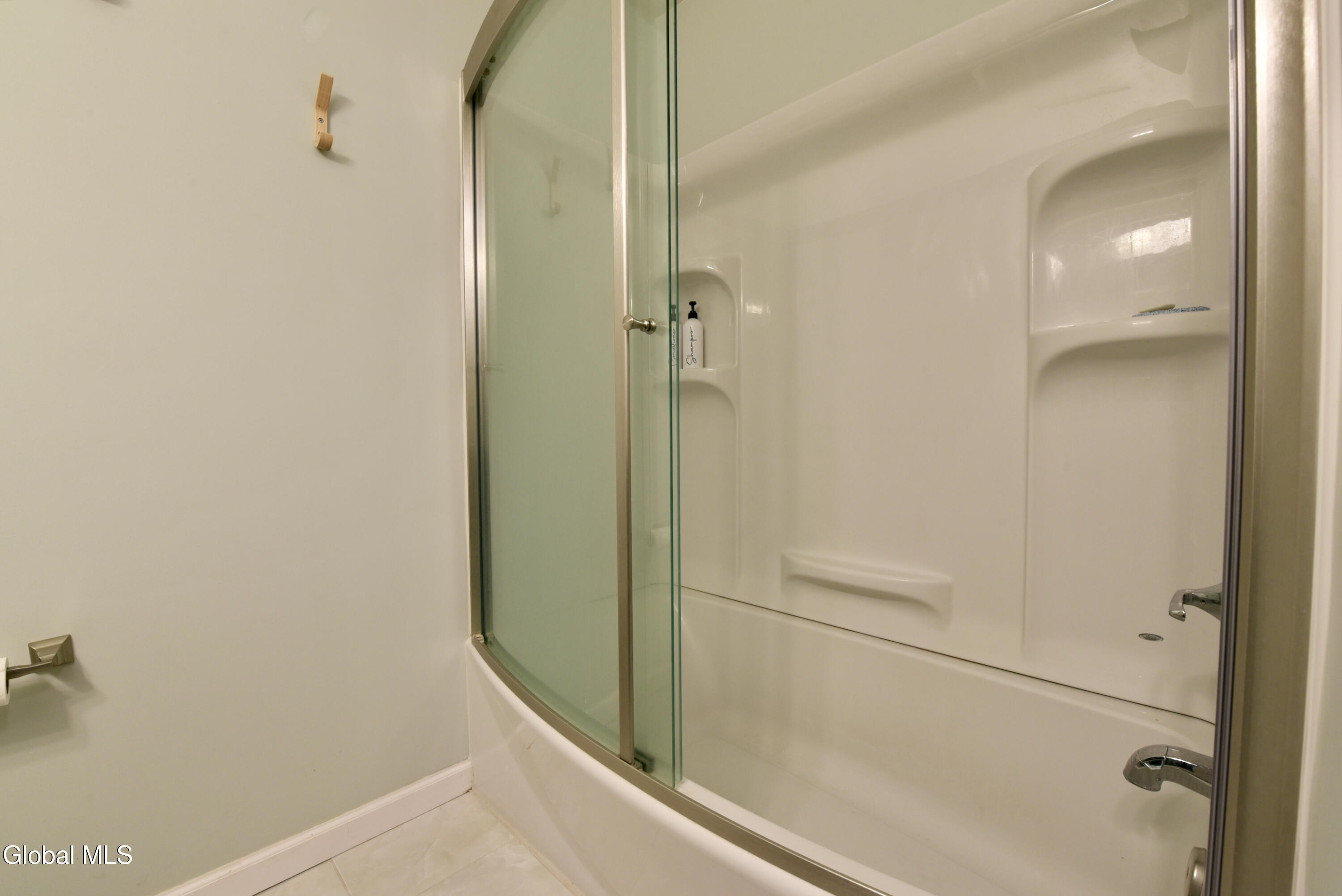 410 Cedar Run Rensselaer, NY 12144 - Photo 34 of 55 33