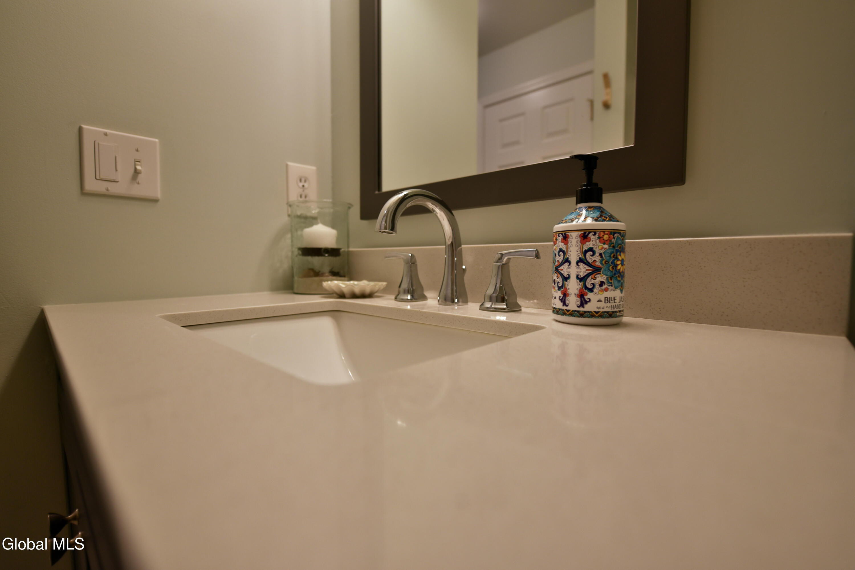 410 Cedar Run Rensselaer, NY 12144 - Photo 37 of 55 36