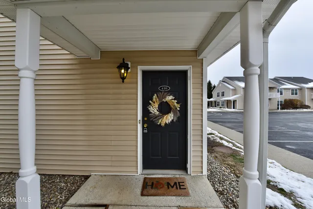 $249,900 | 410 Cedar Run, Rensselaer, NY 12144