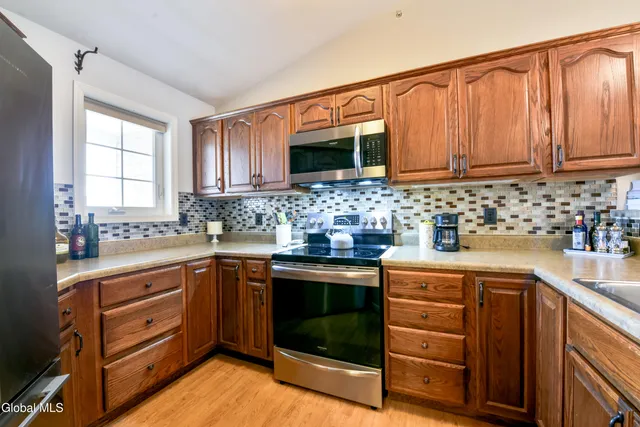 $249,900 | 410 Cedar Run, Rensselaer, NY 12144