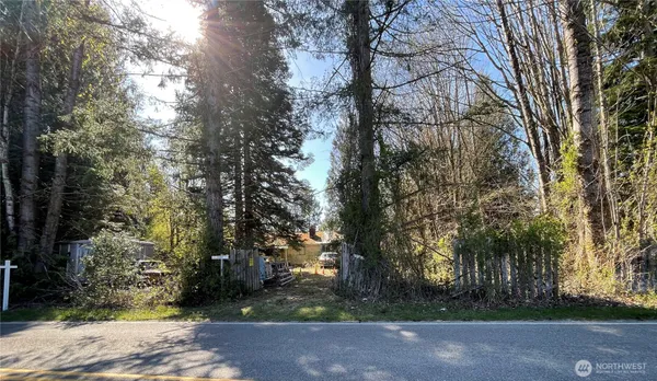 $350,000 | 11808 Woods Lake Road, Monroe, WA 98272