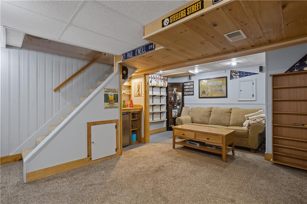5384 Baptist Road Pittsburgh, PA 15236 - Photo 18 of 25 Gallery Image 18