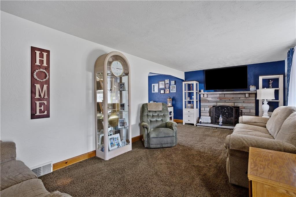 5384 Baptist Road Pittsburgh, PA 15236 - Photo 9 of 25 Gallery Image 9