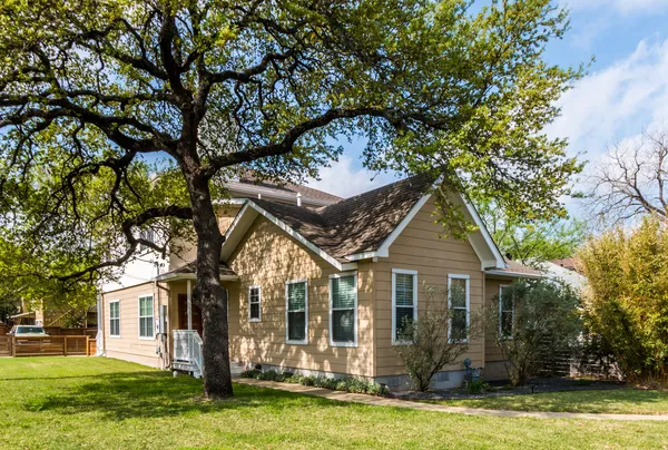 $1,700,000 | 901 West Mary Street, Austin, TX 78704
