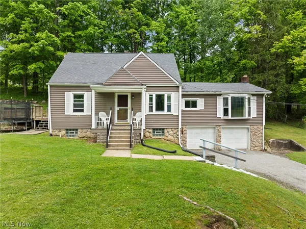 $152,700 | 54321 Colerain Pike, Martins Ferry, OH 43935