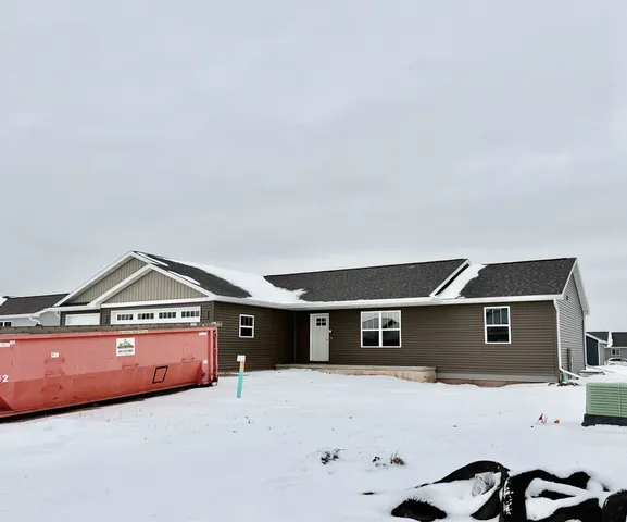 $379,900 | 2040 Red Fox Lane, Kaukauna, WI 54130