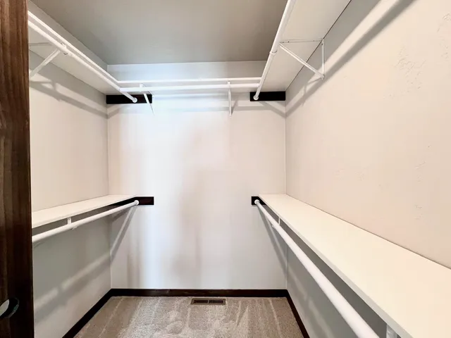 $379,900 | 2040 Red Fox Lane, Kaukauna, WI 54130