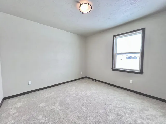 $379,900 | 2040 Red Fox Lane, Kaukauna, WI 54130