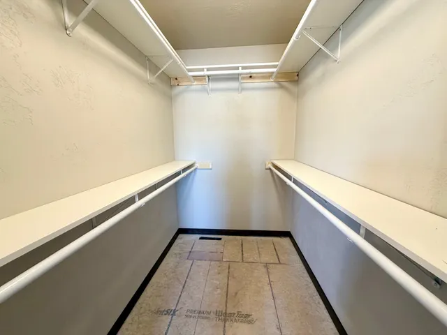 $379,900 | 2040 Red Fox Lane, Kaukauna, WI 54130