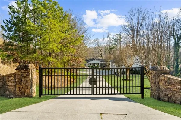 $1,799,999 | 6313 Shoreland Circle, Buford, GA 30518