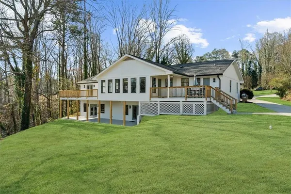 $1,799,999 | 6313 Shoreland Circle, Buford, GA 30518