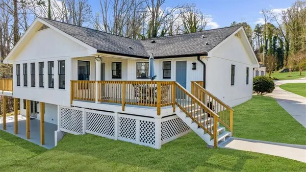 $1,799,999 | 6313 Shoreland Circle, Buford, GA 30518