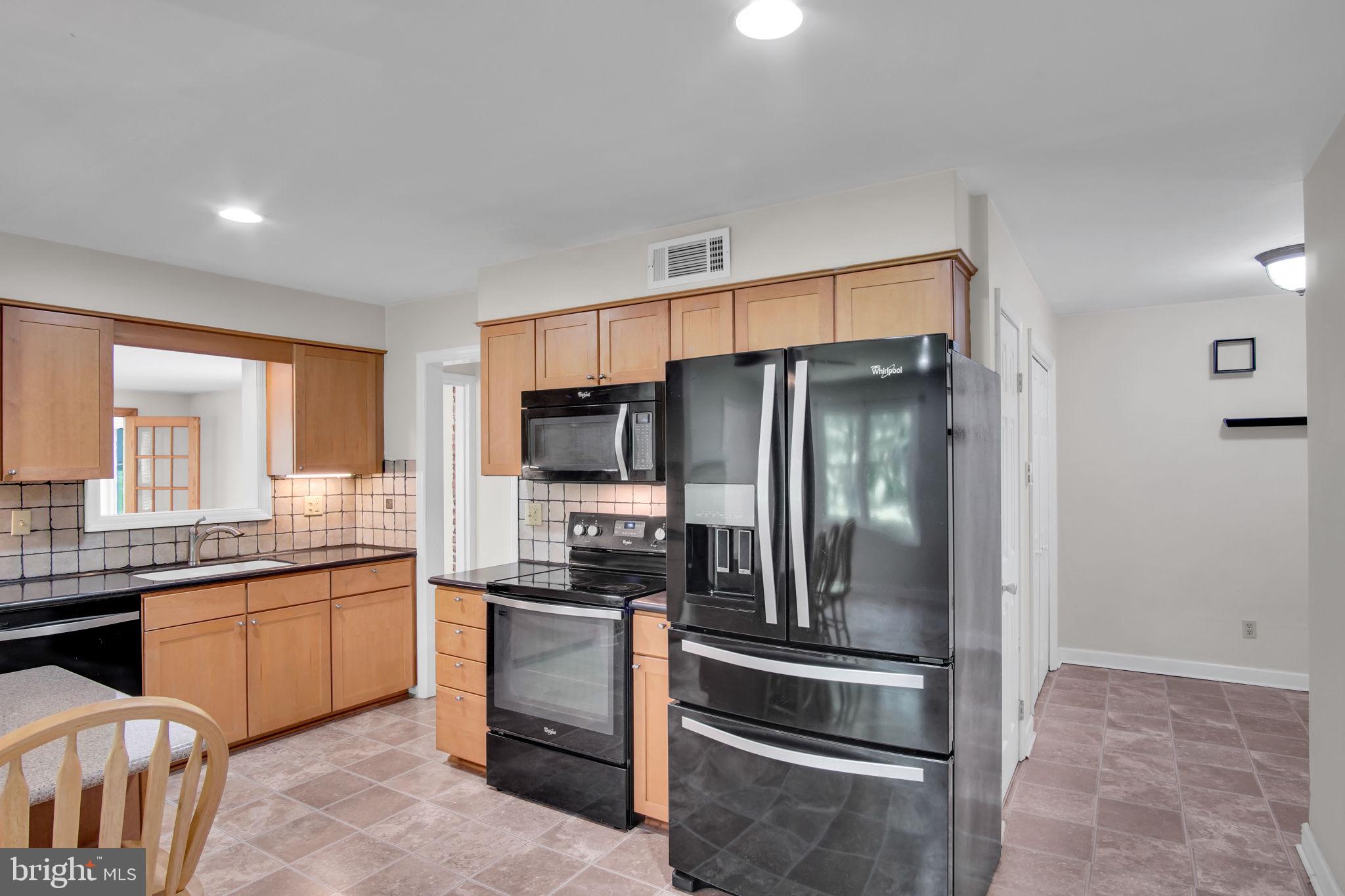 118 Sand Road Hershey, PA 17033 - Photo 17 of 48