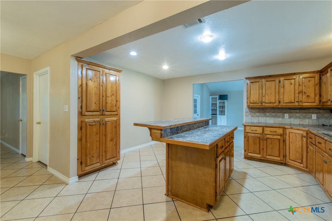 8433 Aycock Road Moody, TX 76557 - Photo 9 of 25