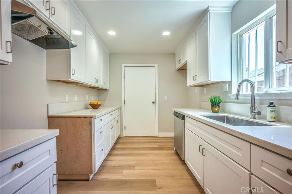 2894 Colima Avenue North San Bernardino, CA 92407 - Photo 12 of 31