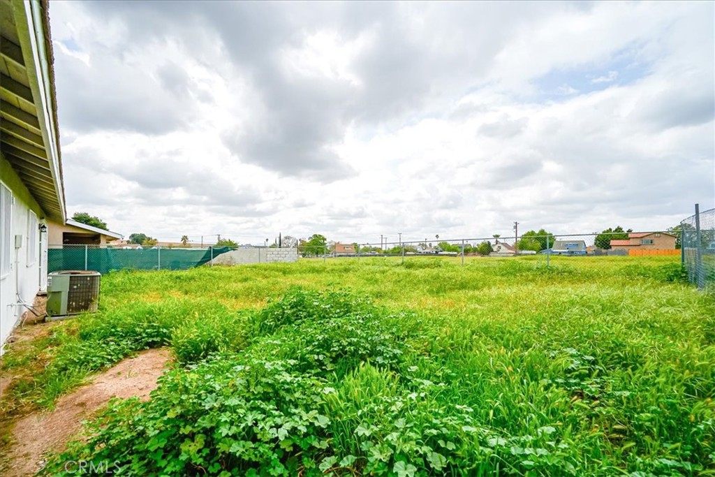 2894 Colima Avenue North San Bernardino, CA 92407 - Photo 31 of 31