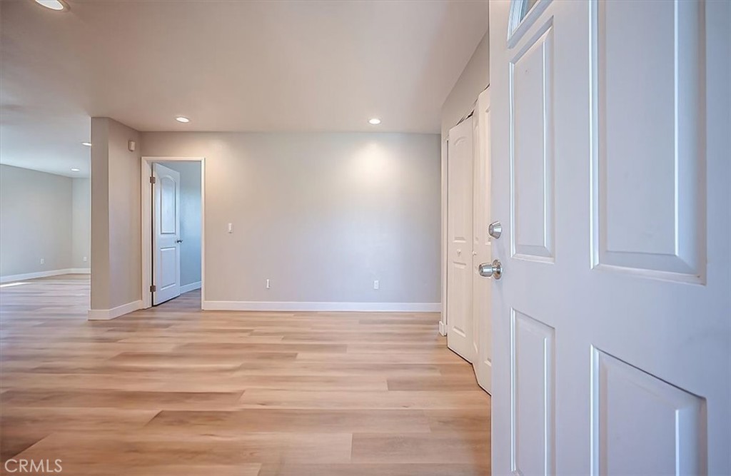 2894 Colima Avenue North San Bernardino, CA 92407 - Photo 6 of 31